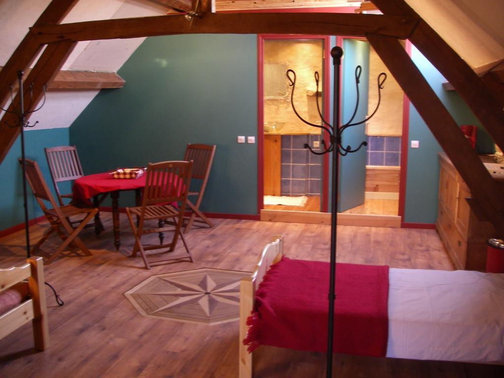 Le Trot'In Chair Bed & Breakfast Martigny-le-Comte Eksteriør bilde